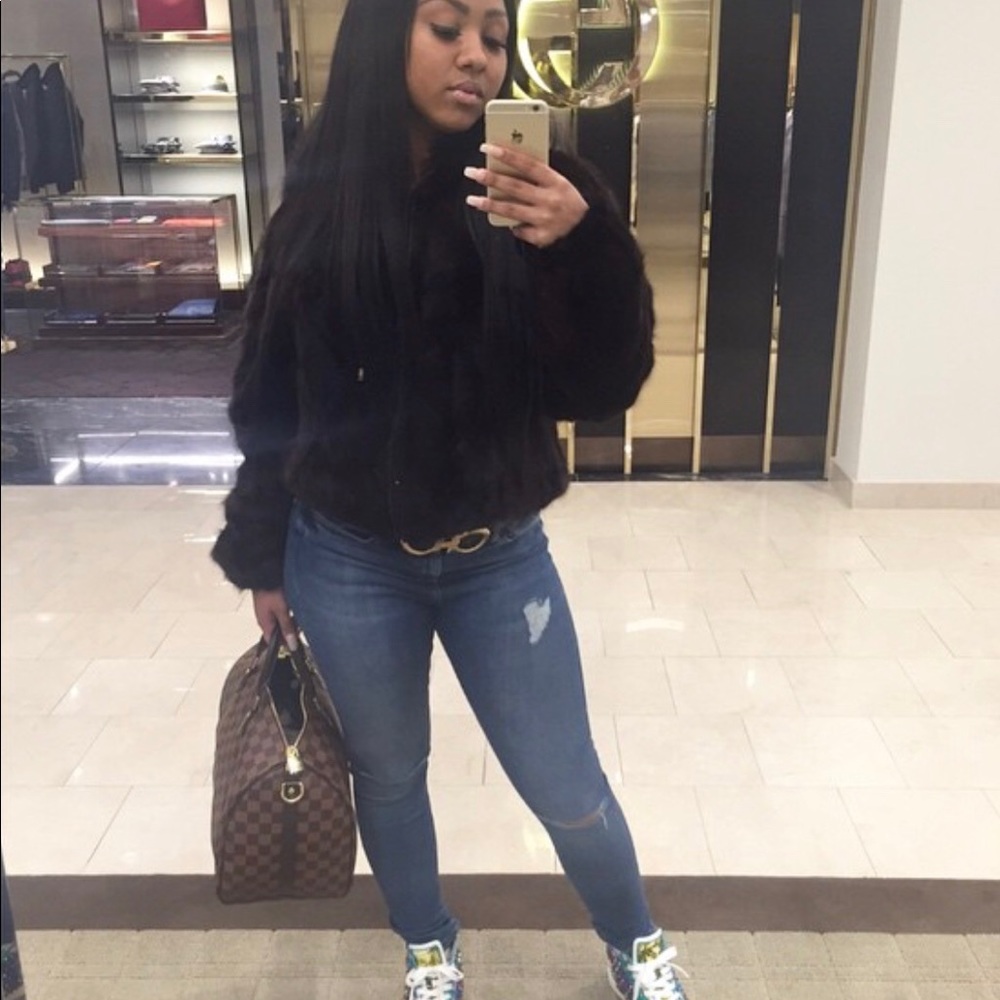 Meet your Posher, Jessica